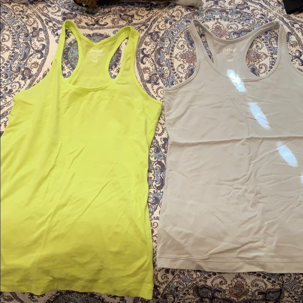 Razor back tank